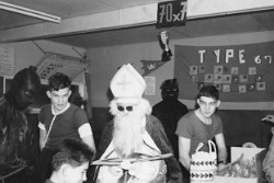 Chiro Achel 1966 bezoek Sinterklaas lokaal Witteberg 2